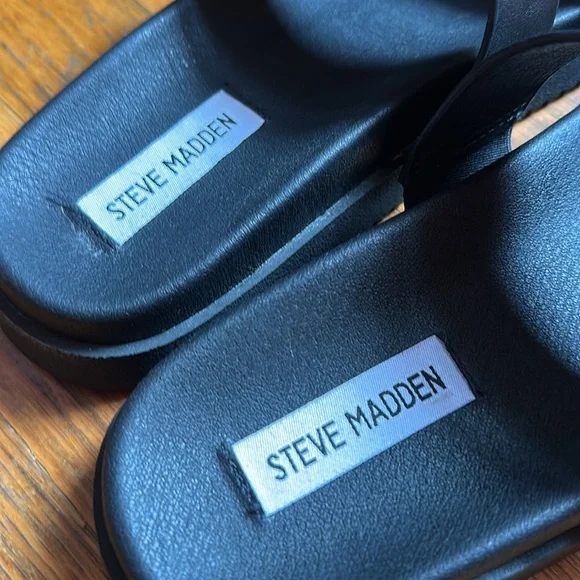 Steve Madden Black Double Buckle Slides - Picture 2 of 5